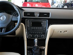 2013款 1.8TSI DSG尊荣版