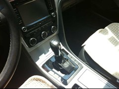 2013款 1.8TSI DSG尊荣版