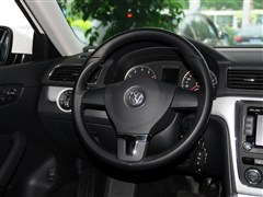 2014款 1.8TSI DSG尊荣导航版