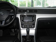 2014款 1.8TSI DSG尊荣导航版