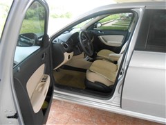 2011款 1.6L 自动品悠版