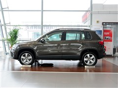 2013款 1.8TSI 自动两驱舒适版