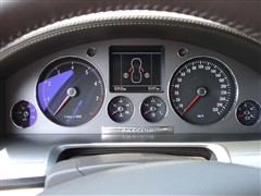 2004款 4.2L V8 5座豪华版