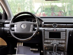 2006款 6.0L W12 4座豪华版