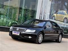 2009款 6.0L W12 4座加长尊崇版