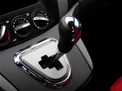 2012款 LV 1.5L AMT豪华型