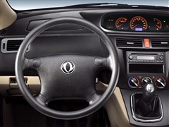 2010款 1.5L 手动旗舰型