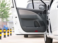 2011款 1.5L 手动豪华型