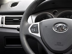 2011款 Cross 1.6L 自动尊逸型