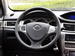 2011款 Cross 1.6L 自动尊逸型