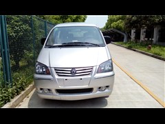 2014款 M3 1.6L 7座标准型