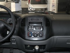 2014款 M3 1.6L 7座舒适型