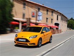 2013款 2.0T ST 橙色版