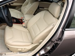 2012款 1.8L 自动豪华型