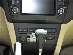 2012款 1.8L 自动尊贵型