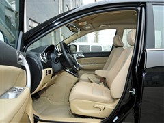 2012款 2.4L 手动两驱都市型