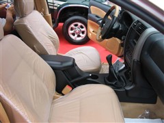 2005款 2.4L 两驱超豪华型