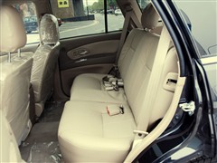 2009款 领先版 2.4L 两驱超豪华型