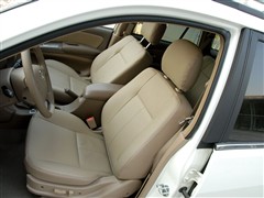 2009款 领先版 2.4L 四驱豪华型