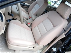 2010款 领先版 2.4L 四驱豪华型