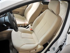 2013款 1.5L 手动标准型