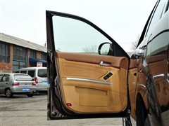 2012款 1.8T 手动两驱商务版