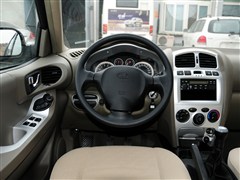 2012款 2.0L 手动两驱天窗版