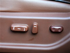 2013款 1.8T 手动两驱智尊版