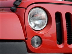 2014款 2.8TD 四门版 Sahara