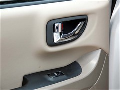2006款 2.7L 自动四驱豪华型
