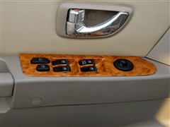 2008款 2.4L 手动四驱豪华