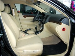 2011款 1.8T 手动舒适汽油版