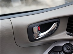 2011款 2.0L 手动两驱豪华型