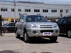 2011款 2.0L 手动两驱豪华型