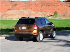 2011款 2.4L 四驱70周年限量版