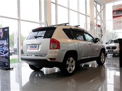 2011款 2.4L 四驱70周年限量版