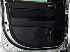 2011款 2.4L 四驱70周年限量版