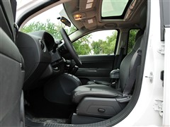 2011款 2.4L 四驱豪华导航版