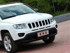 2011款 2.4L 四驱豪华导航版