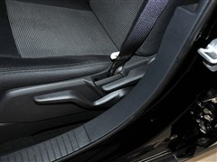 2012款 2.0L 两驱运动版