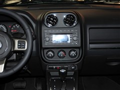 2012款 2.0L 两驱运动版