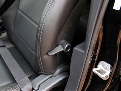 2012款 2.0L 两驱豪华版