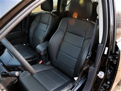2012款 2.0L 两驱豪华版