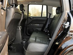 2012款 2.4L 四驱都市版