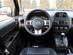 2012款 2.4L 四驱都市版