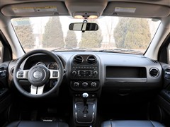 2012款 2.4L 四驱都市版