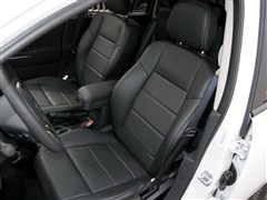 2013款 2.0L 两驱豪华版