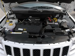 2013款 2.0L 两驱豪华版