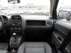 2013款 2.0L 两驱豪华版