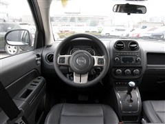 2013款 2.0L 两驱豪华版